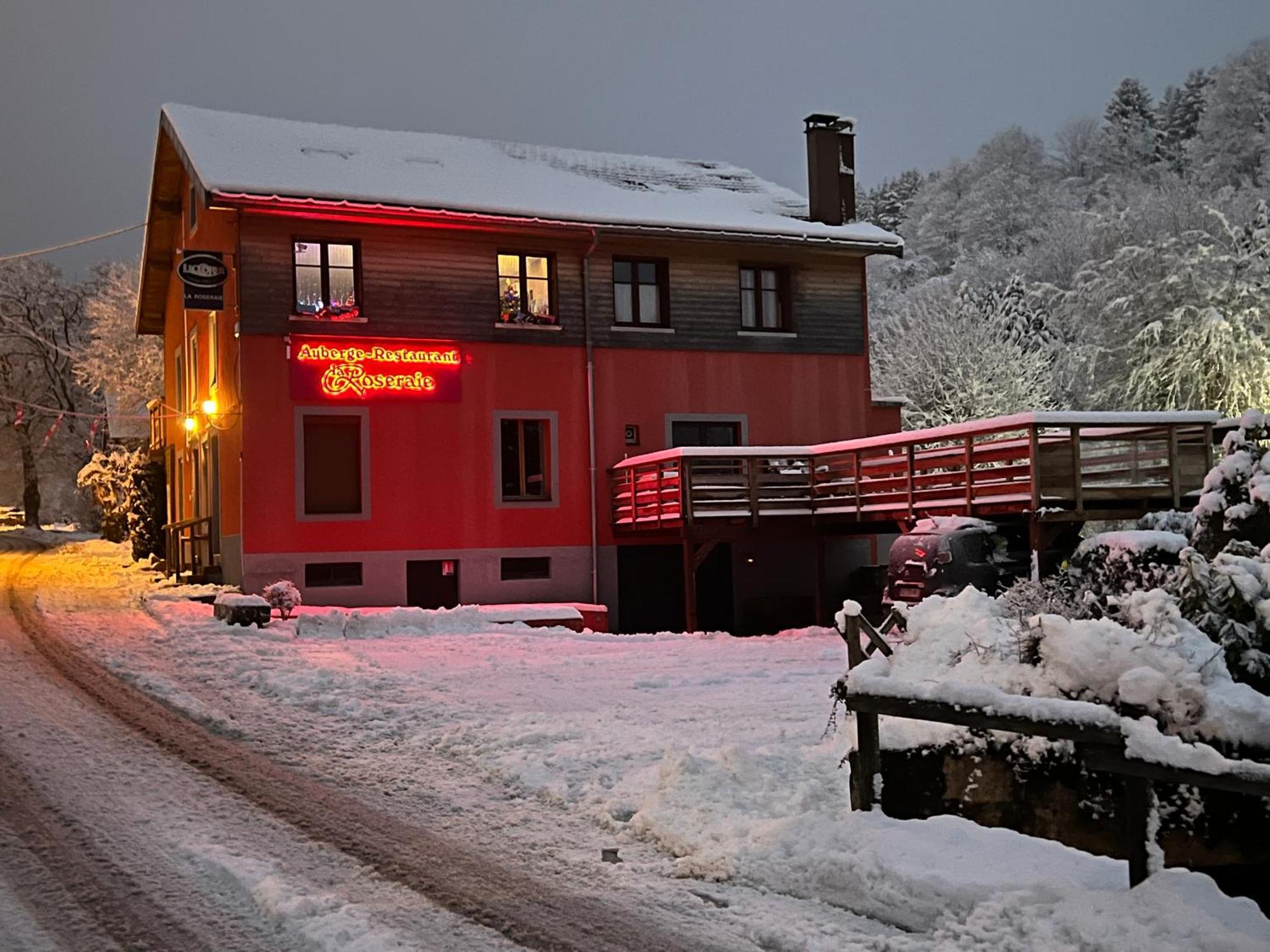 Auberge Restaurant La Roseraie Grandrupt Exterior photo